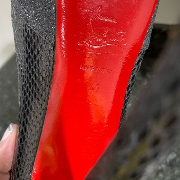 Christian Louboutin Paris - Picture 4 of 6